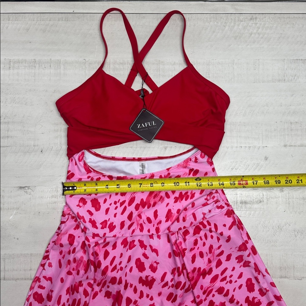Zaful Swimdress Cutout Cross V Neck Pleated Skirt Swimsuit Built in Bottom - Picture 3 of 10